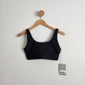 NEW Everlane Black The Perform Non Padded Lightweight Compression Bra